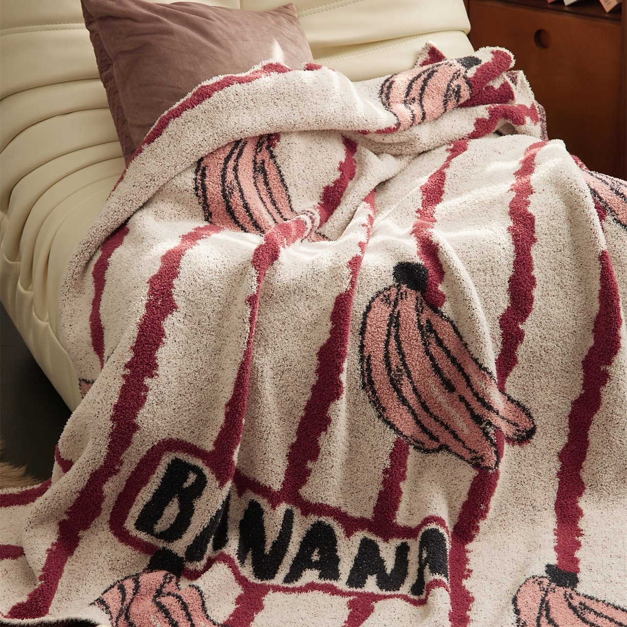 Top View Jacquard Half Fleece Throw Blanket, All-over Banana & Vertical Stripe Pattern