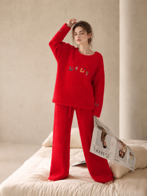 Women's Red Half Fleece Loungewear Set, Round Neck Long Sleeve Top with Cartoon & Cuff Embroidery & Drawstring Wide Leg Pants, Soft Fleece