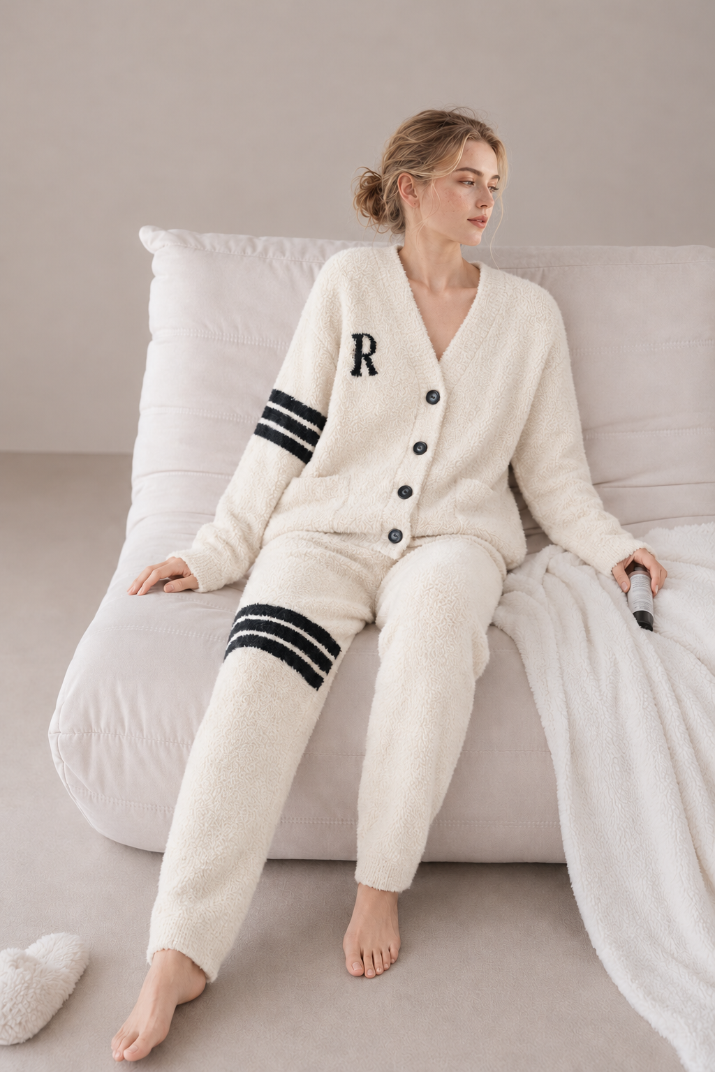 R Letter Varsity Stripe V-Neck Half Fleece Pajama Set Women's Heather Grey Warm Winter Loungewear - Image 21