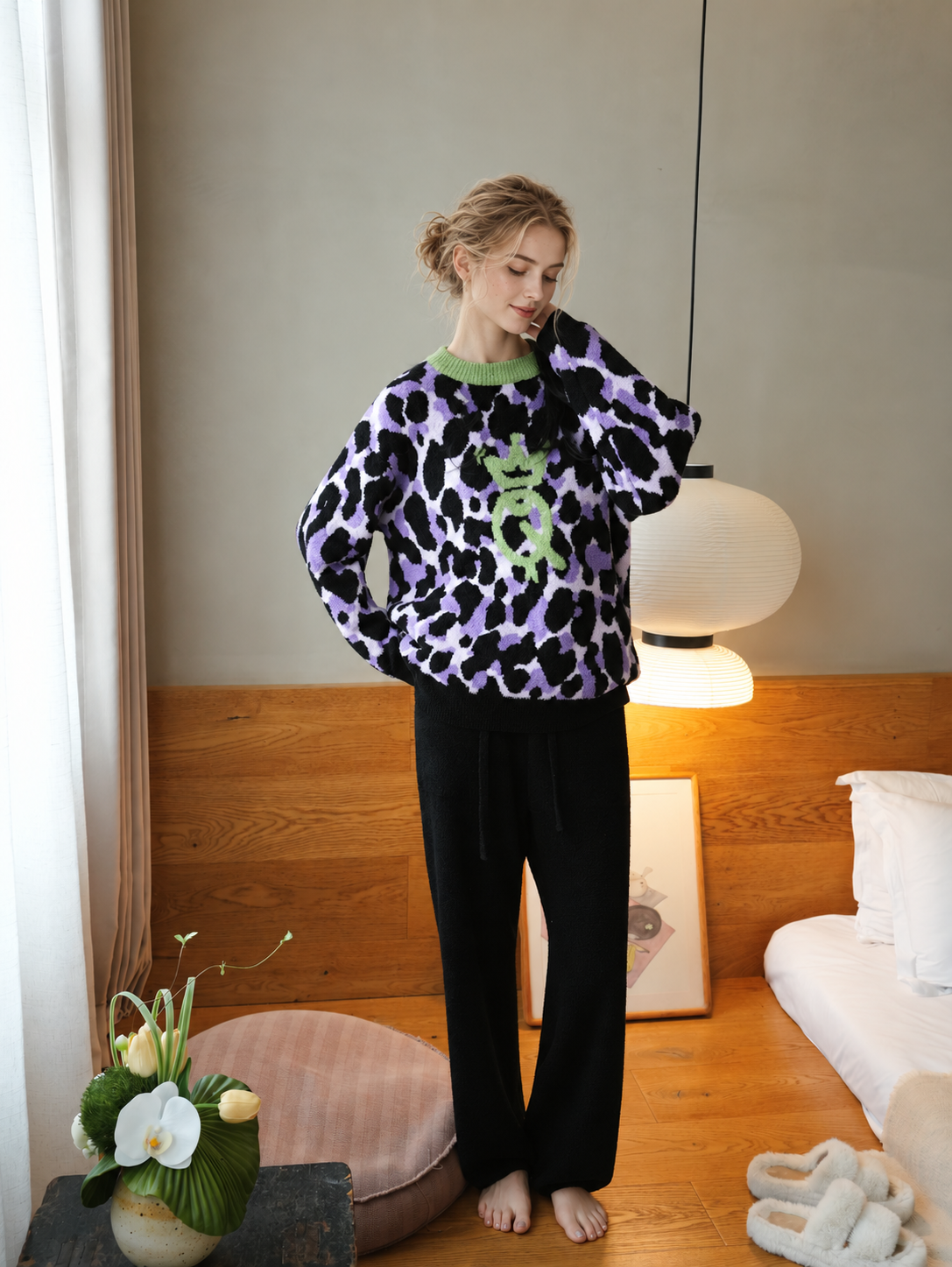 Women's Purple Black Leopard Half Fleece Sleepwear Set, Green Crew Neck Long Sleeve Top & Drawstring Wide Leg Trousers, Leopard Pattern, Chest Crown Graphic