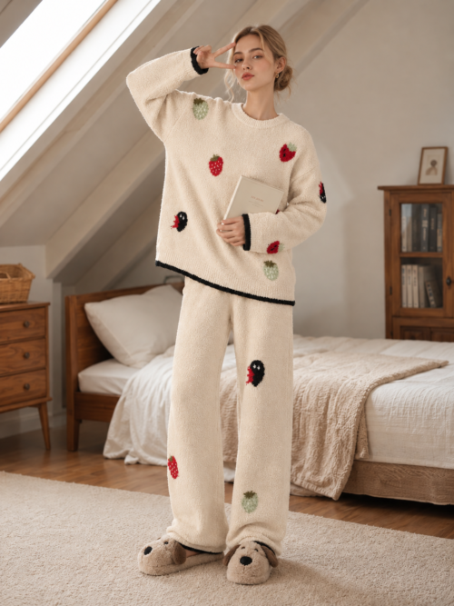 Women's Off-White Half Fleece Sleepwear Set, Crew Neck Long Sleeve Pullover & Wide Leg Pants, Strawberry Pattern, Black Contrast Trim