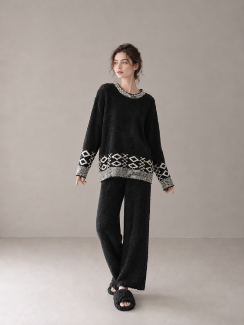 Women's Black Half Fleece Lounge Set, Diamond Intarsia Contrast Ribbed Crew Neck Top, Upper Body Close Up View