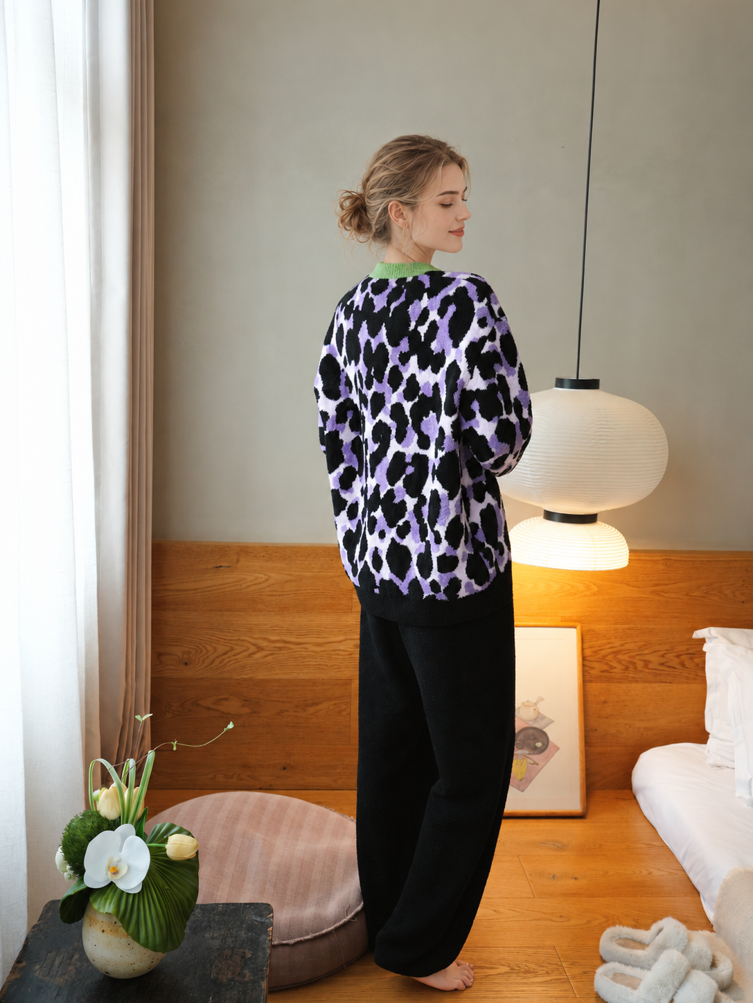 Women's Purple Black Leopard Half Fleece Loungewear Set, Green Crew Neck Long Sleeve Top & Wide Leg Pants, Leopard Pattern, Chest Crown Graphic Detail
